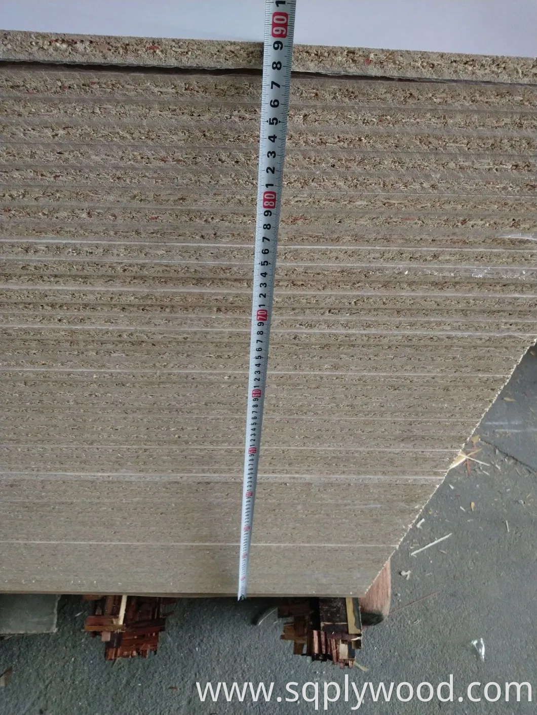 High Quality 15mm/18mm Waterproof UV High Gloss Melamine Veneer Laminated Raw Plain MDF Fiber Board for Furniture and Decoration